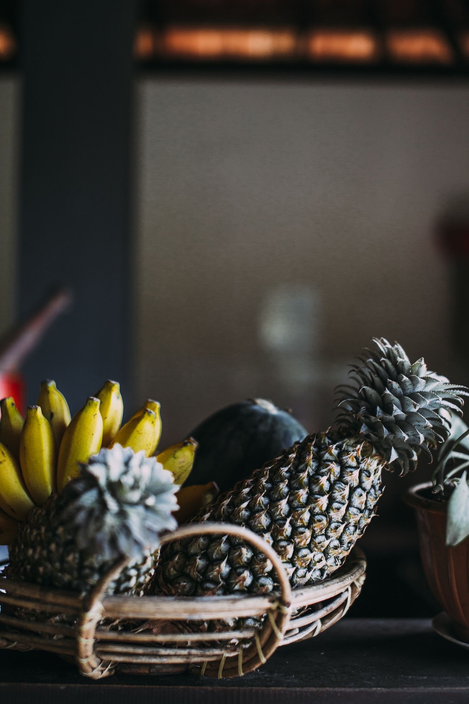 Fruits frais du marché servis au petit-déjeuner