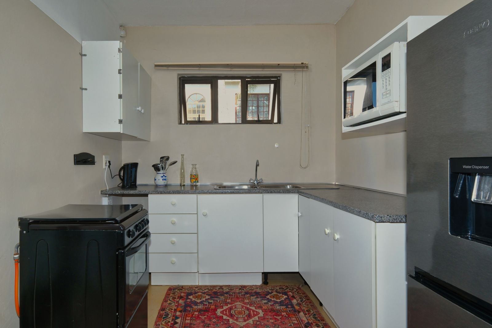 Kitchenette équipée du studio